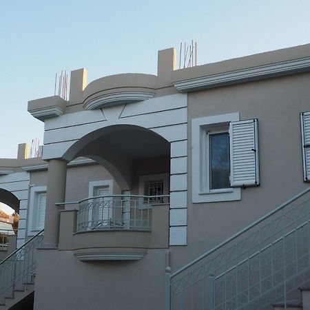 Kanellos Luxury Apartments Palairos Exterior photo